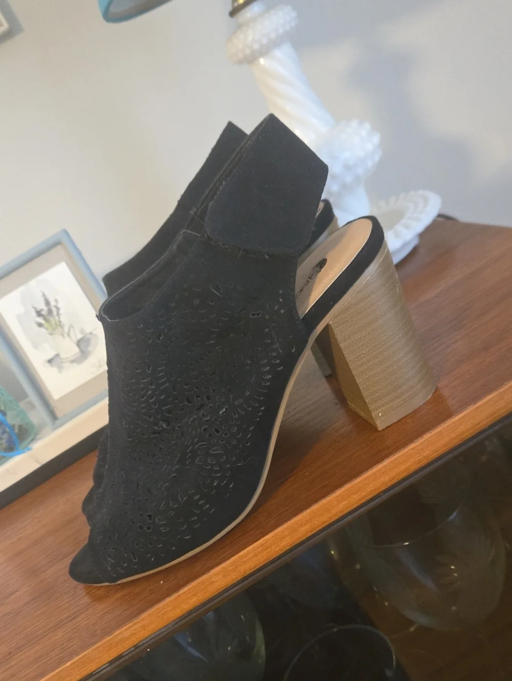 Black Laser-Cut Open-Toe Block Heel Shes Size 7
